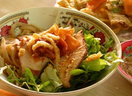 Cao Lau, traditional food of Hoi An - Travel information for Vietnam from local experts