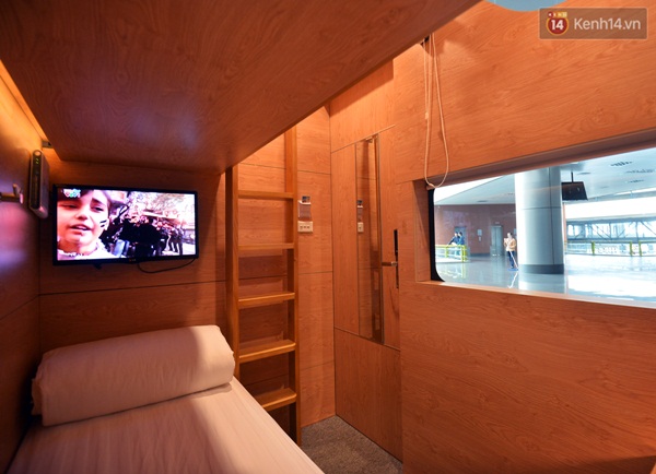 sleeping pod noi bai airport the interior