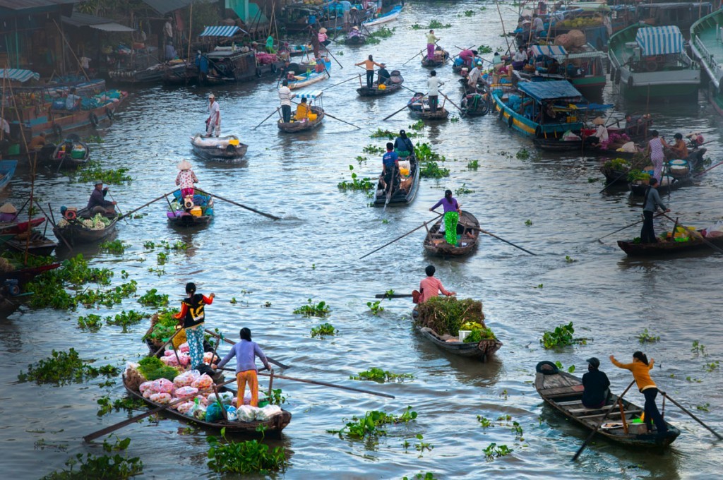 Ca Mau Floating Market