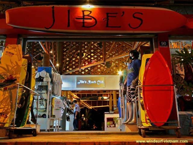 jibe's-beach-club